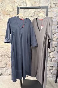 VETONO Kleid lang VN BW PA Ela braun, navy VETONO Kleid lang VN BW PA Ela braun, navy